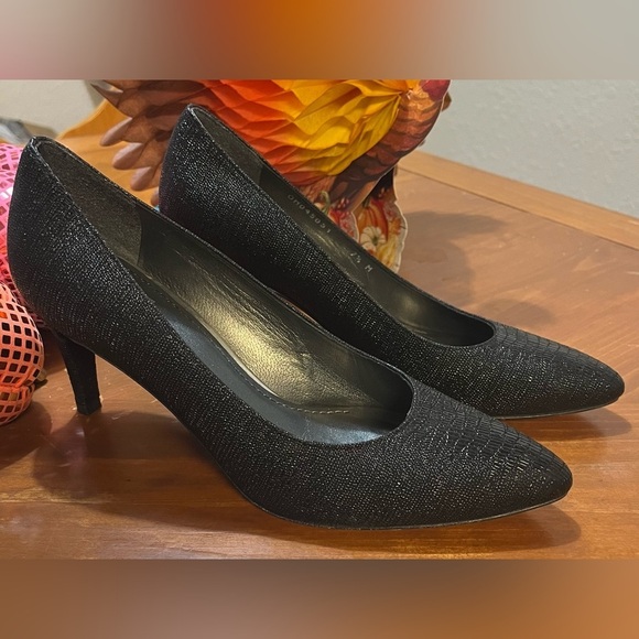 Stuart Weitzman Textured Saffiano Leather Black Heels Slip On Pump Size 7.5M - Picture 9 of 16